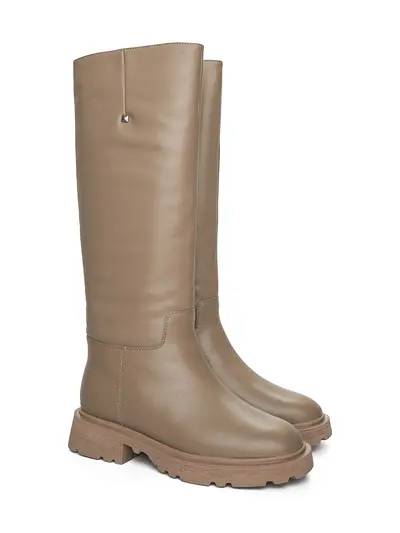 Темно-бежевые сапоги из натуральной кожи